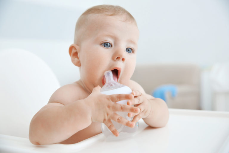 Welche Art von Wasser sollte ich für die Zubereitung von Säuglingsanfangsnahrung verwenden?