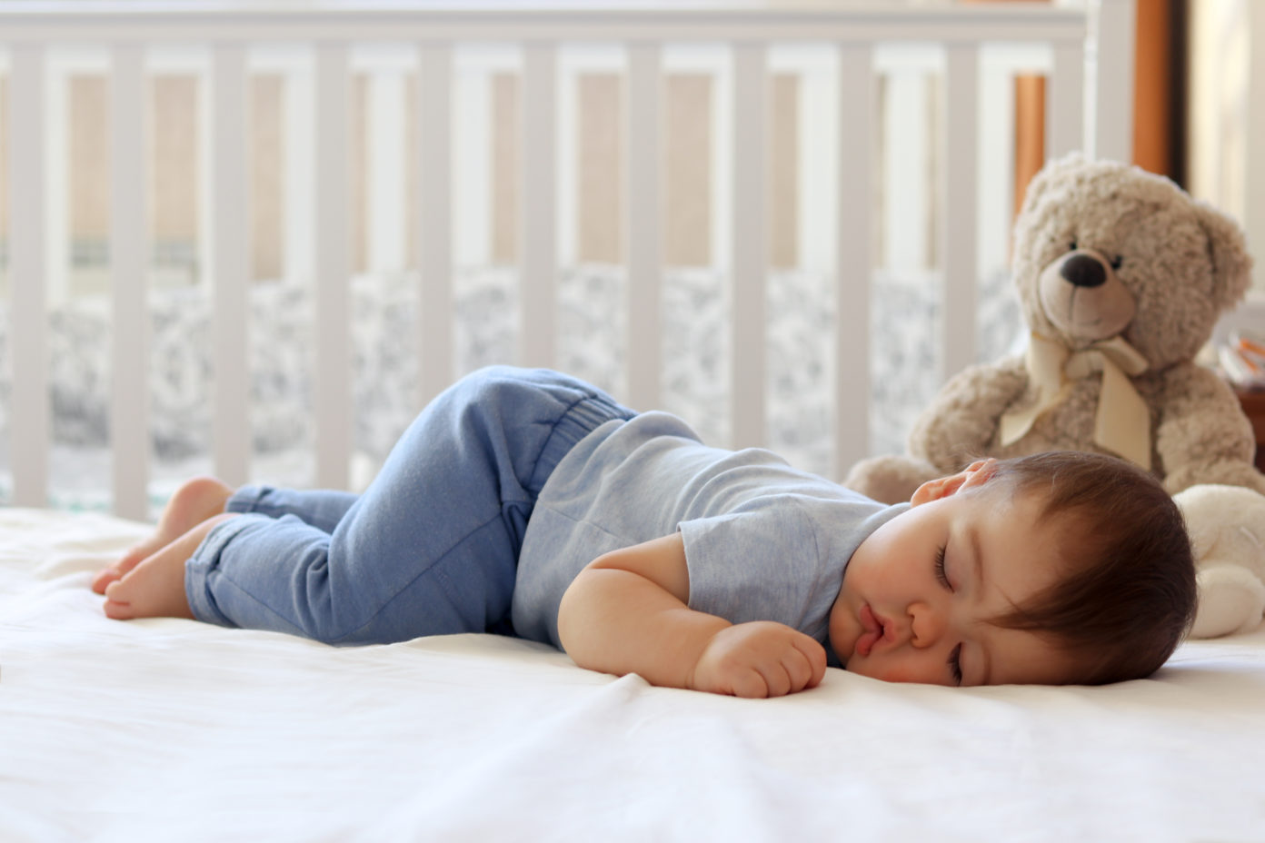 learn-how-much-sleep-your-baby-needs-with-this-handy-chart-via